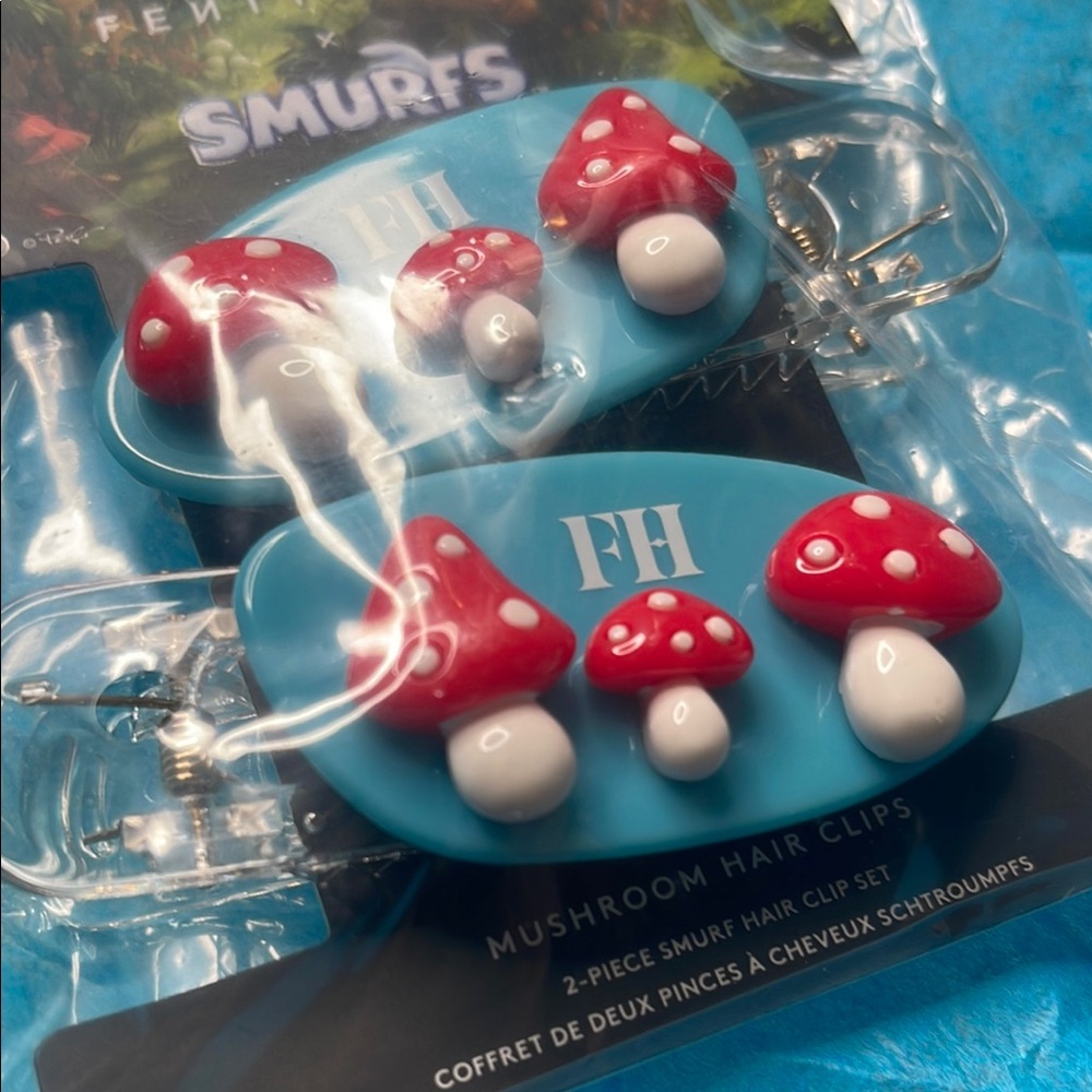 Smurfs Mushroom Hair Clips - Red and Blue - Picture 3 of 3